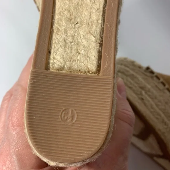 Marc Fisher Tan Wedge Sandals - Picture 10 of 11
